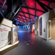 hi-macs_glasgow_center_02_low_srorxkaz_f