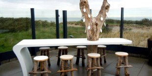 De la obiecte de arta la piese arhitecturale, HI-MACS® poate fi utilizat in orice tip de spatiu! In cadrul expozitiei Biennale Interieur vizitatorii pot descoperi modul in care artistii si designerii s-au folosit de proprietatile materialului HI-MACS® in crearea pieselor de mobilier si obiectelor de design.
Compania Engels Design and Decoration, distribuitor exclusiv al materialului HI-MACS® in Belgia, va prezenta un […] Mai mult…