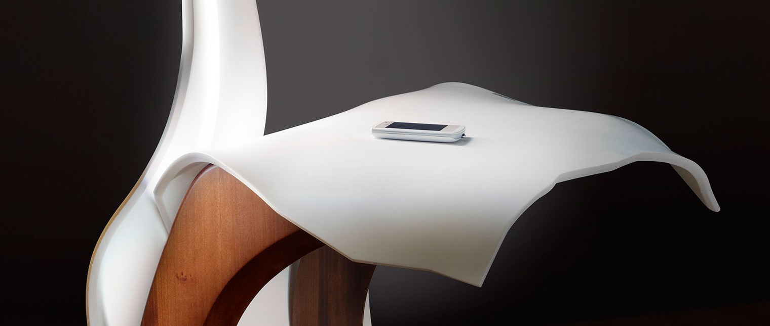 Cobra table