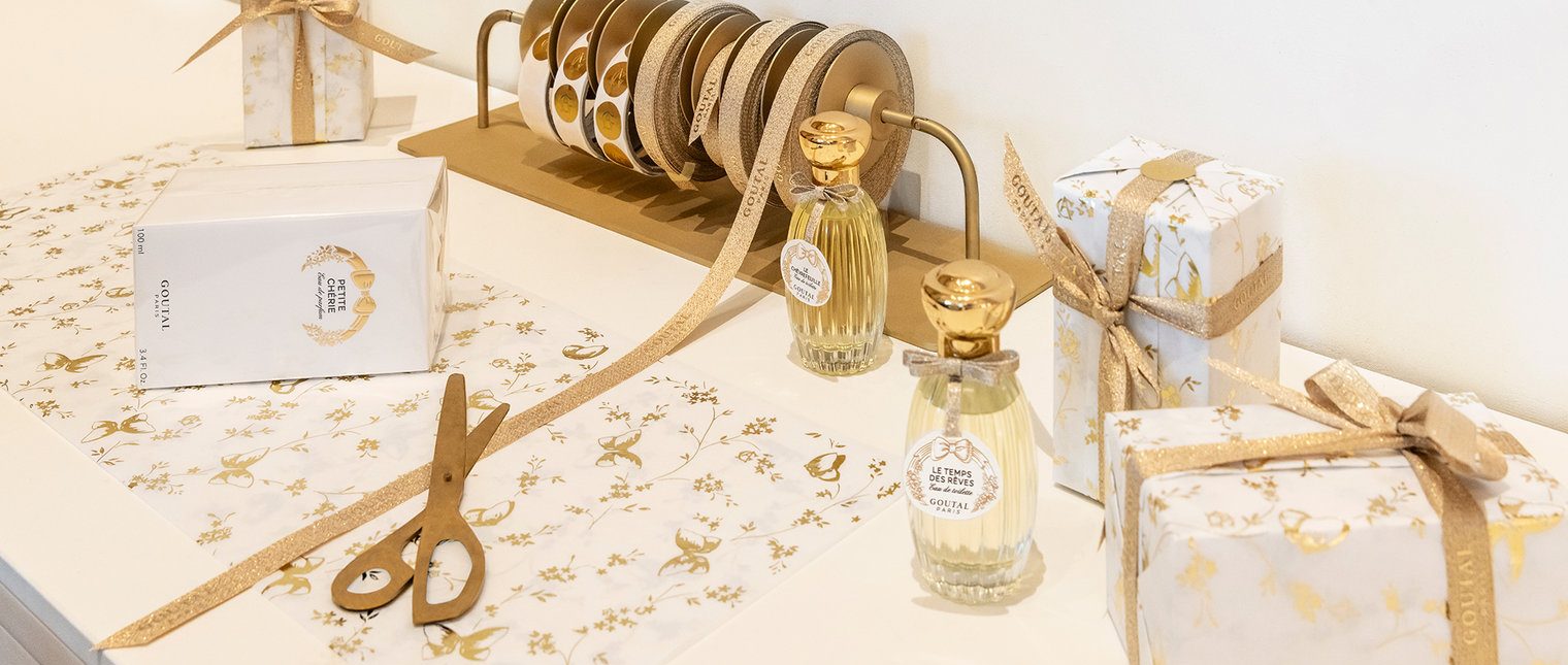 Cunoscută pentru parfumurile sale atemporale și creațiile fine, Maison Goutal aduce în prim-plan arta autentică a parfumeriei, prin esențe elegante și unice, menite să însoțească fiecare clipă a vieții. Cu ocazia renovării boutique-ului său de pe Place Saint-Sulpice din Paris, brandul a colaborat cu agențiile Apanache (pentru design) și TAOS (pentru producție), specializate în mobilier retail de lux și merchandising. […] Mai mult…